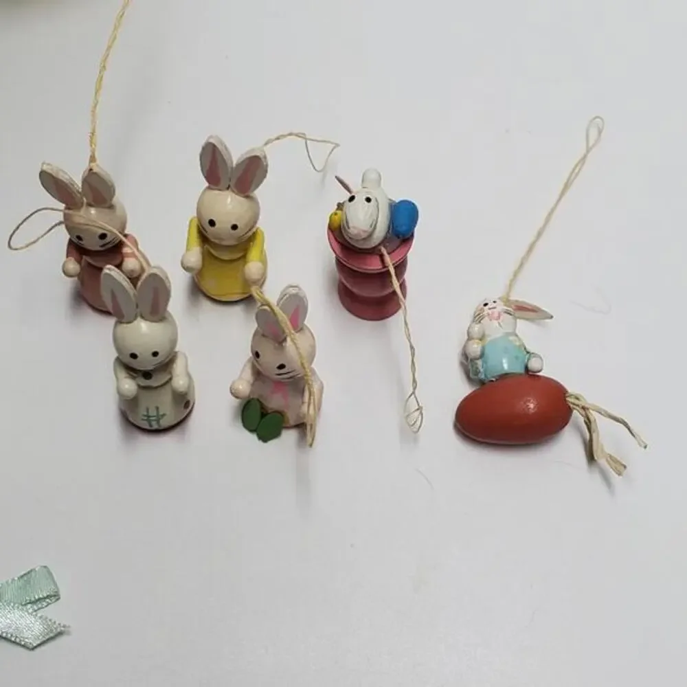Vintage Bunny Towne‎ Easter Tree with Wooden Ornaments and Original Box